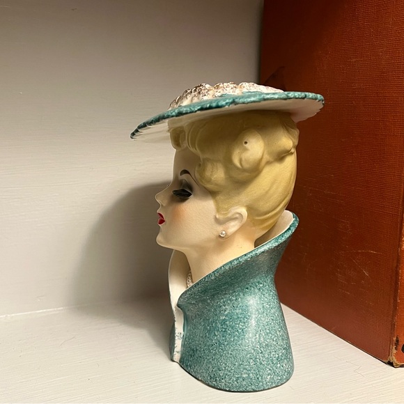 1959 Napco Lady Vase - Picture 6 of 6